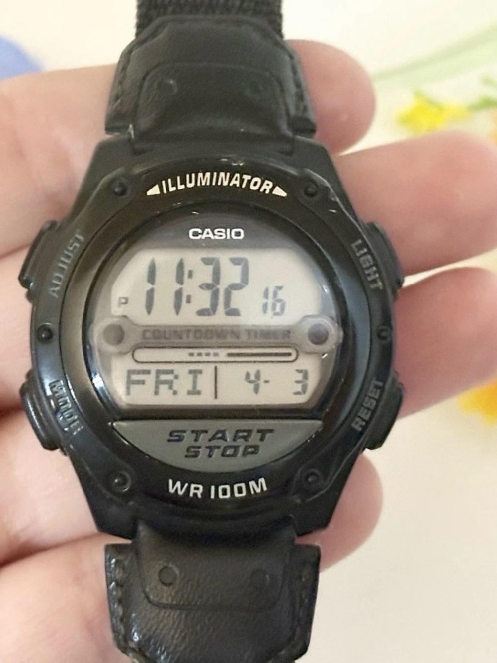 Vintage Casio Illuminator Men's Digital Day/Date Sport Watch WR 100M WORKS!!